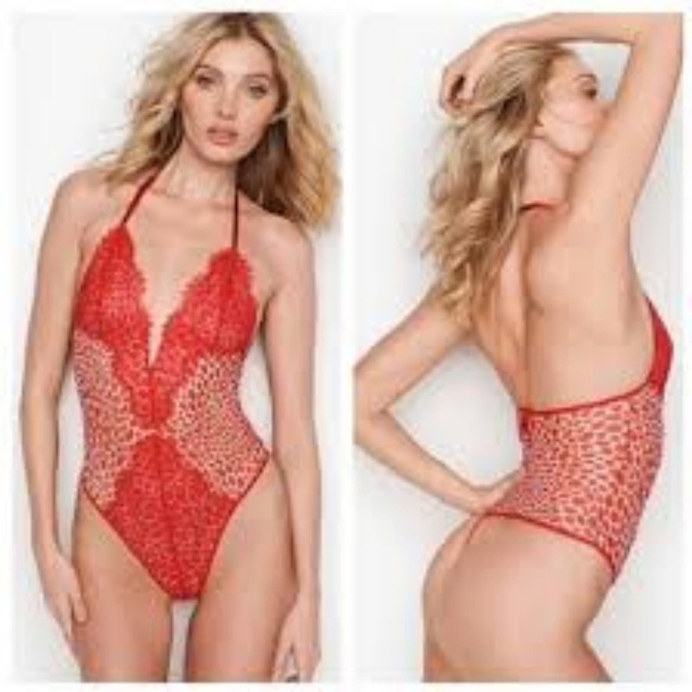 Victoria's secret teddy small lip print. Valentine's day